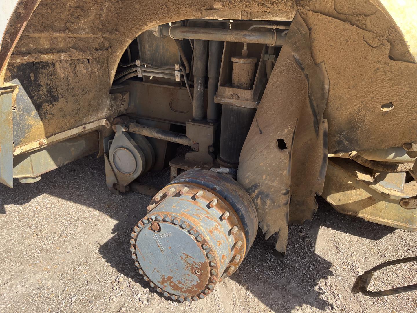 ./imagenes/INVOICE/2019/17223/CABINA PARA DOMPE TEREX TA40 (9).JPG